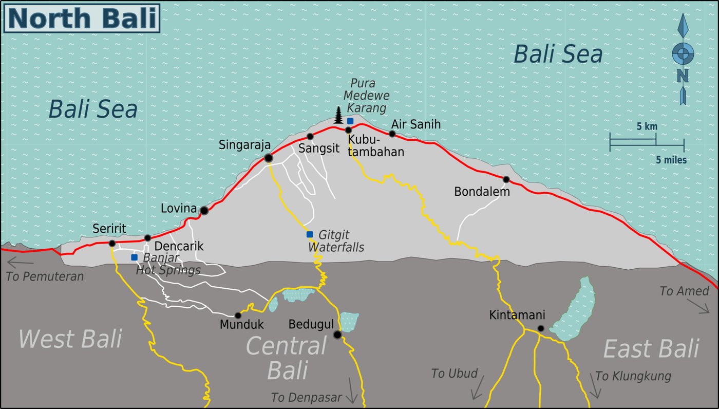 Map of north Bali showing the coast road from Seririt through Lovina and Singaraja to Kubutambahan, with Munduk, Bedugul and Kintamani in the hills behind